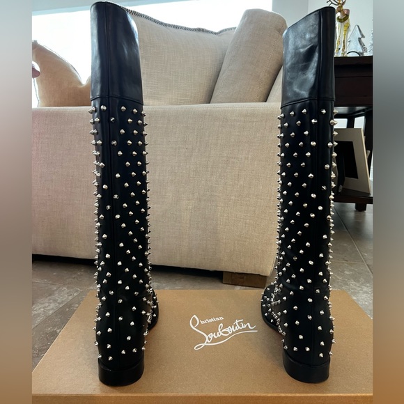 Authentic Christian Louboutin women’s 41.5 Meneboot Flat Calf Spikes - Picture 4 of 9